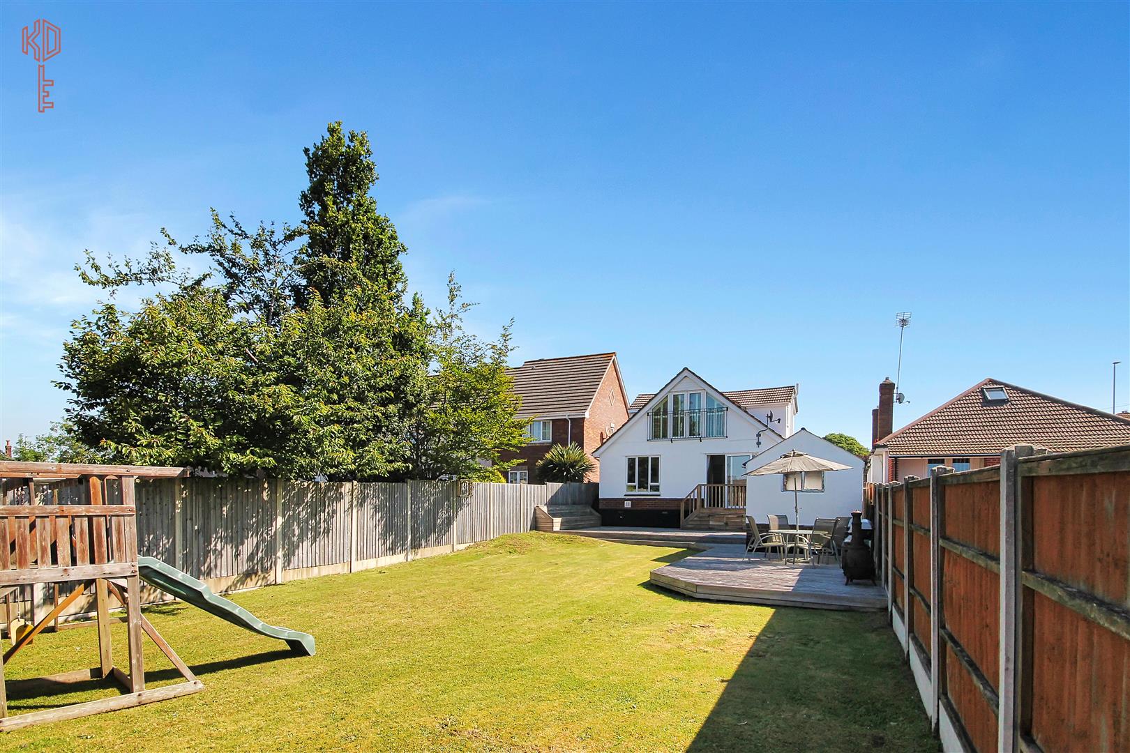 4 Bedroom Bungalow Fernside Road, Oakdale, Poole